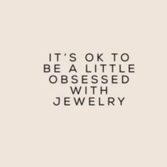 Elegant faux pearl tassel drop. Post earrings NWT Fast Ship. Top Seller - Picture 5 of 5